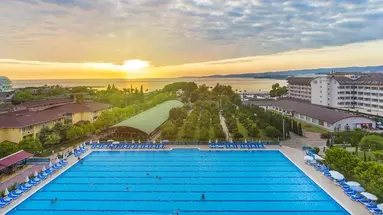 LONICERA RESORT