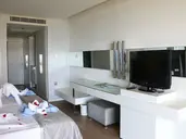 LONICERA WEST HOTEL