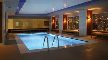 LONICERA WEST HOTEL