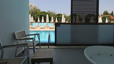 LONICERA WEST HOTEL