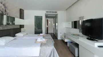 LONICERA WEST HOTEL