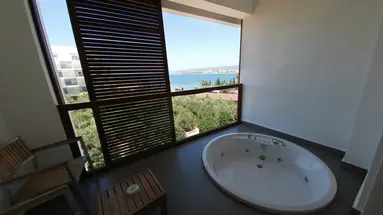 LONICERA WEST HOTEL