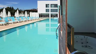 LONICERA WEST HOTEL