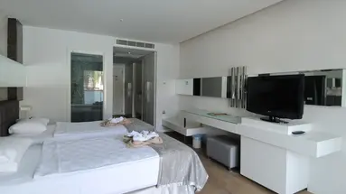 LONICERA WEST HOTEL