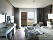 LONICERA WEST HOTEL