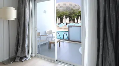 LONICERA WEST