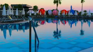 LONICERA WORLD HOTEL