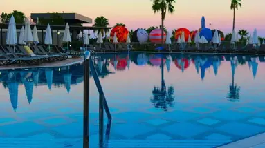 LONICERA WORLD HOTEL