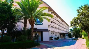 LONICERA WORLD HOTEL