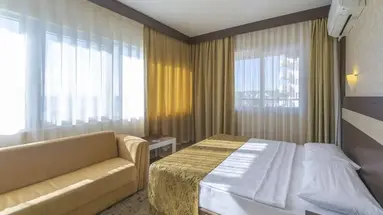 LONICERA WORLD HOTEL