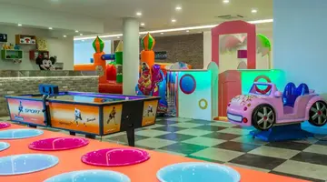 LONICERA WORLD HOTEL