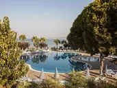 Lonicera World Hotel