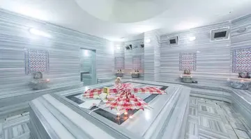 LONICERA WORLD HOTEL
