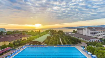 LONICERA WORLD HOTEL