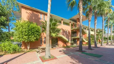 LONICERA WORLD HOTEL