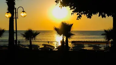 LONICERA WORLD HOTEL