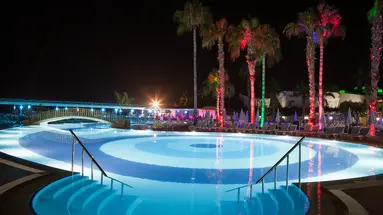 LONICERA WORLD HOTEL