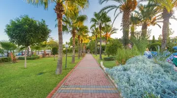 LONICERA WORLD HOTEL