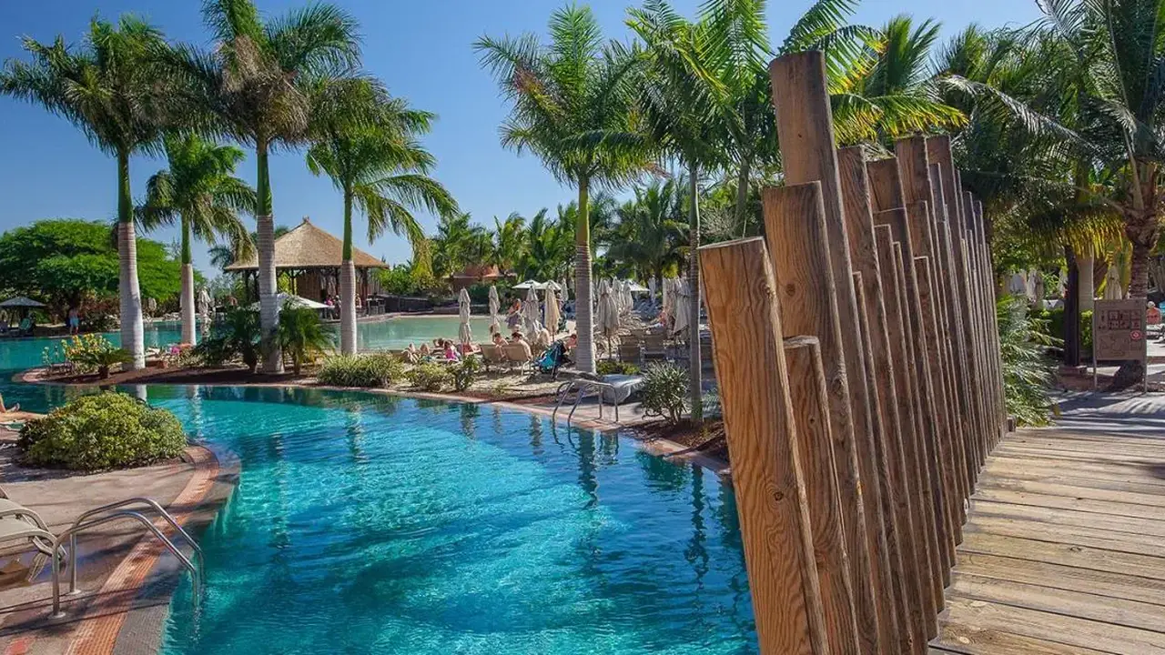 Lopesan Baobab Resort