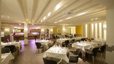 LOPESAN VILLA DEL CONDE RESORT & THALASSO
