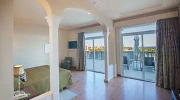 LOPESAN VILLA DEL CONDE RESORT & THALASSO