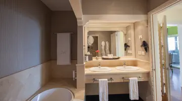 LOPESAN VILLA DEL CONDE RESORT & THALASSO