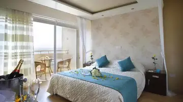 Lordos Beach Hotel & Spa