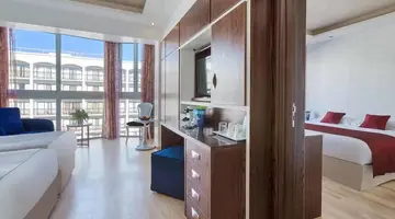 Lordos Beach Hotel & Spa