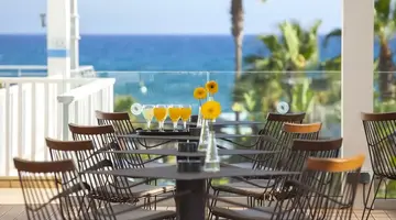 Lordos Beach Hotel & Spa