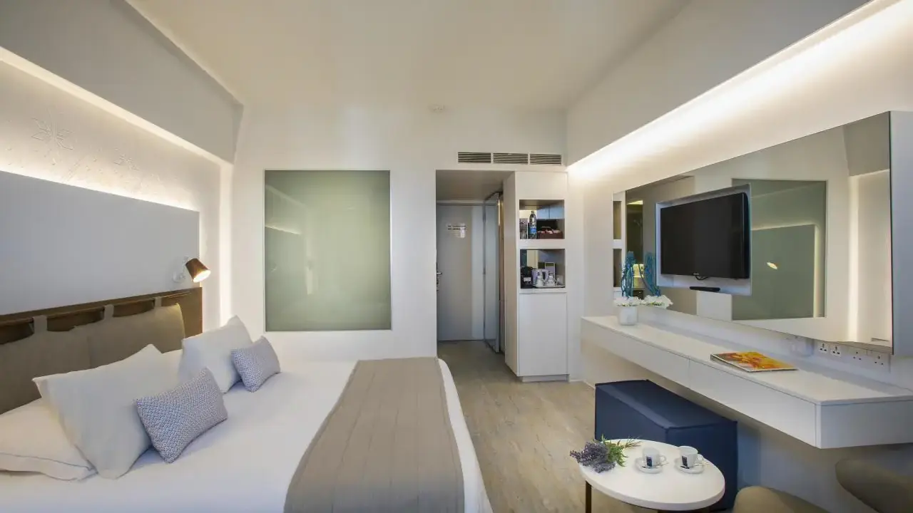 Lordos Beach Hotel & Spa