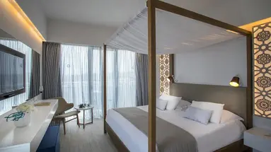 Lordos Beach Hotel & Spa