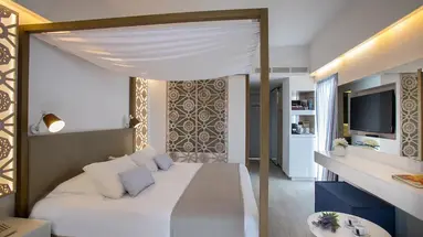 Lordos Beach Hotel & Spa