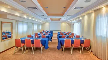 Lordos Beach Hotel & Spa