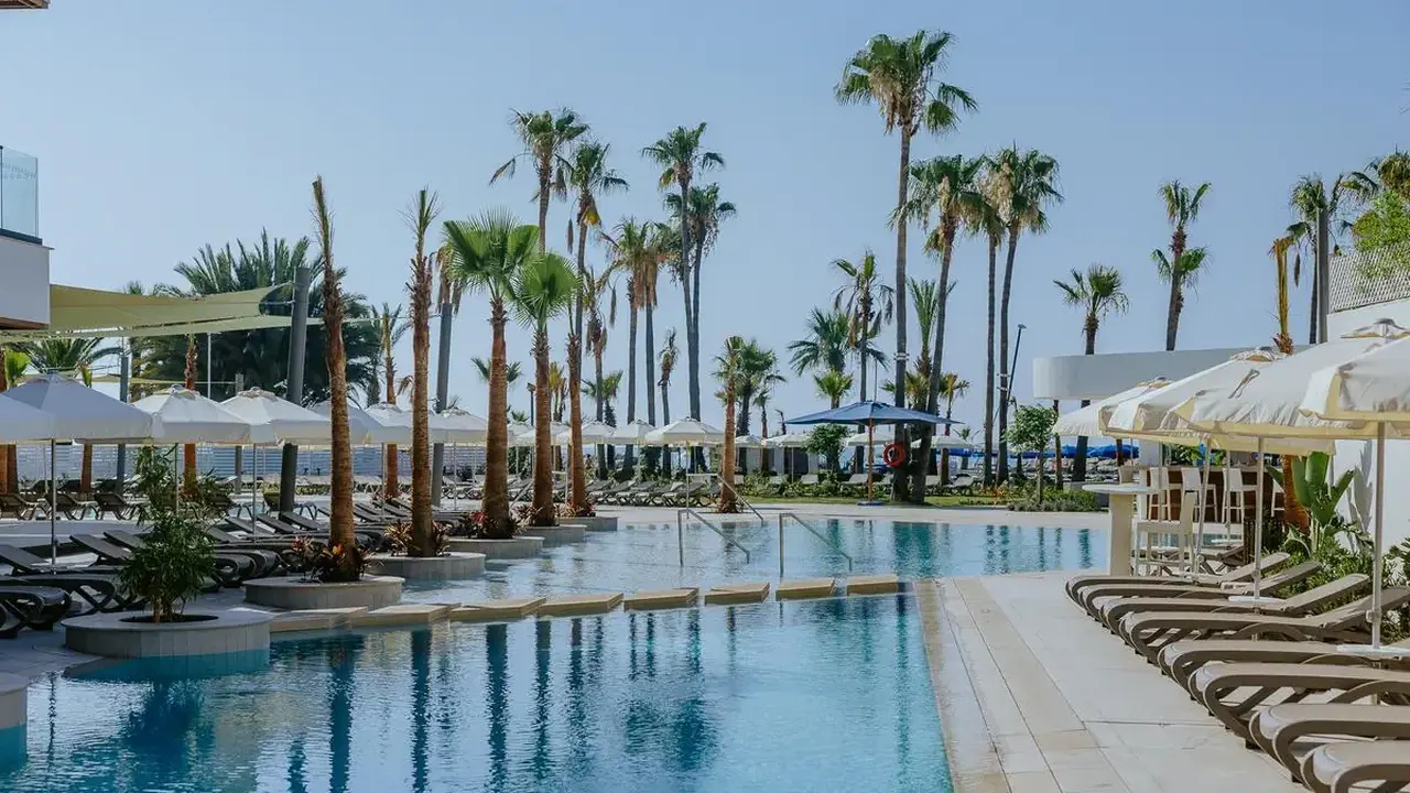 Lordos Beach Hotel & Spa
