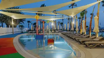 Lordos Beach Hotel & Spa
