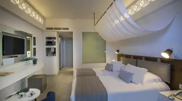 Lordos Beach Hotel & Spa