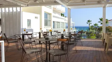 Lordos Beach Hotel & Spa