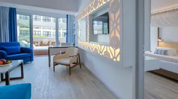 Lordos Beach Hotel & Spa