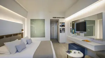 Lordos Beach Hotel & Spa
