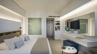 Lordos Beach Hotel & Spa