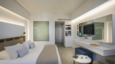 Lordos Beach Hotel & Spa