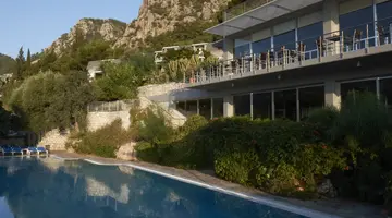 LORYMA RESORT