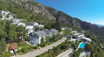 LORYMA RESORT