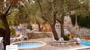 LORYMA RESORT