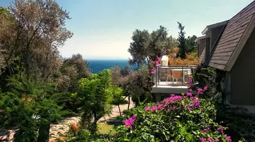 LORYMA RESORT
