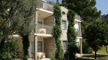 LORYMA RESORT