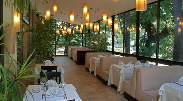Lotos, Riviera Holiday Club