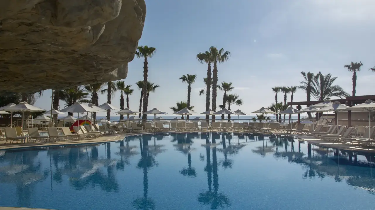 LOUIS ALTHEA BEACH