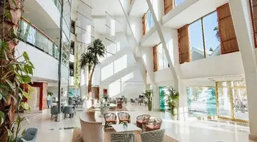 Louis Imperial Hotel