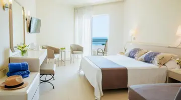 Louis Imperial Hotel
